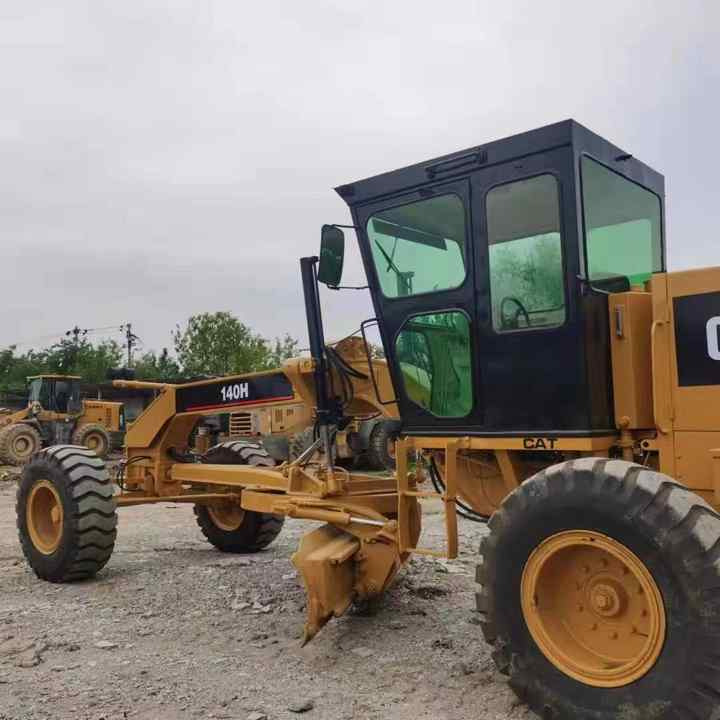Used CAT 140H Motor Grader From Japan with Excellent Performance Caterpillar 140h in Good Condition for Sale - Grader: picture 2 Used CAT 140H Motor Grader From Japan with Excellent Performance Caterpillar 140h in Good Condition for Sale - Grader: picture 2