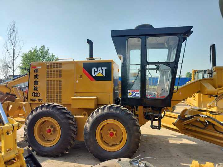 Used CAT 140H Motor Grader From Japan with Excellent Performance Caterpillar 140h in Good Condition for Sale - Grader: picture 5 Used CAT 140H Motor Grader From Japan with Excellent Performance Caterpillar 140h in Good Condition for Sale - Grader: picture 5