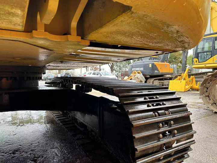 Used Digger CAT 323D2L Construction Machinery Construction Digger Used CAT 323D2L Cheap Excavator - Crawler excavator: picture 5 Used Digger CAT 323D2L Construction Machinery Construction Digger Used CAT 323D2L Cheap Excavator - Crawler excavator: picture 5