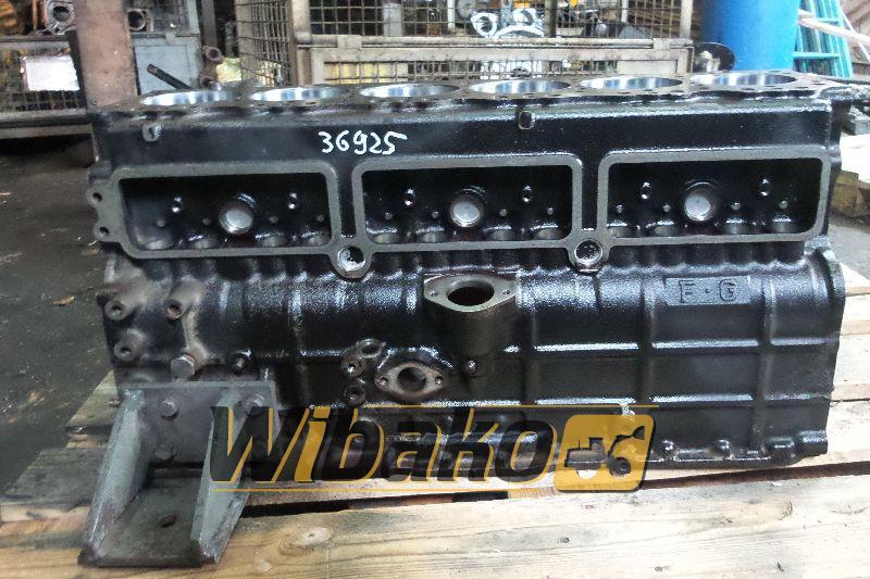 Block Engine / Motor Isuzu A-6BG1TQB 978025 - Cylinder block for Construction machinery: picture 1 Block Engine / Motor Isuzu A-6BG1TQB 978025 - Cylinder block for Construction machinery: picture 1
