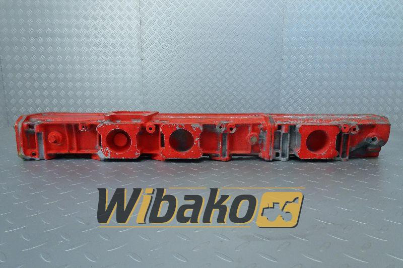 Intake manifold Deutz 04288254R - Intake manifold for Construction machinery: picture 1 Intake manifold Deutz 04288254R - Intake manifold for Construction machinery: picture 1