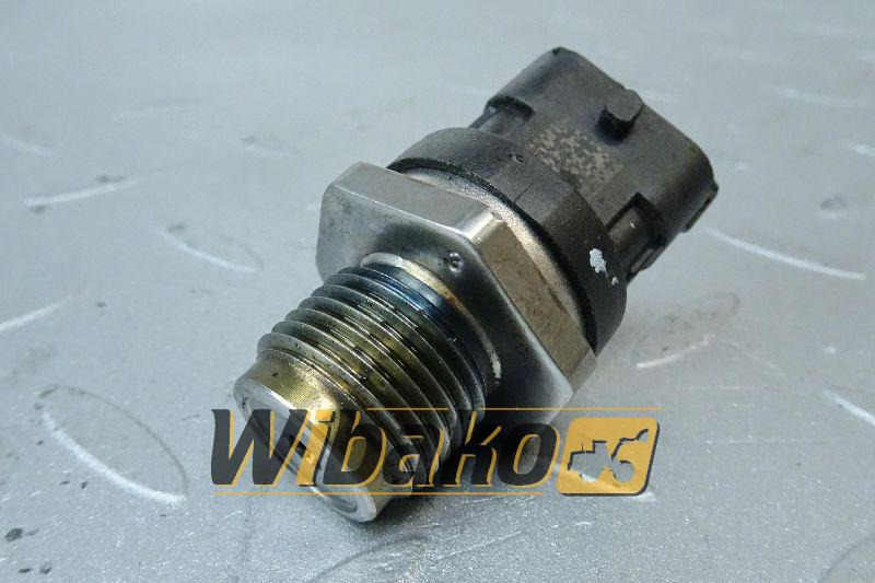 Pressure sensor Bosch 0281002706 - Sensor for Construction machinery: picture 1 Pressure sensor Bosch 0281002706 - Sensor for Construction machinery: picture 1