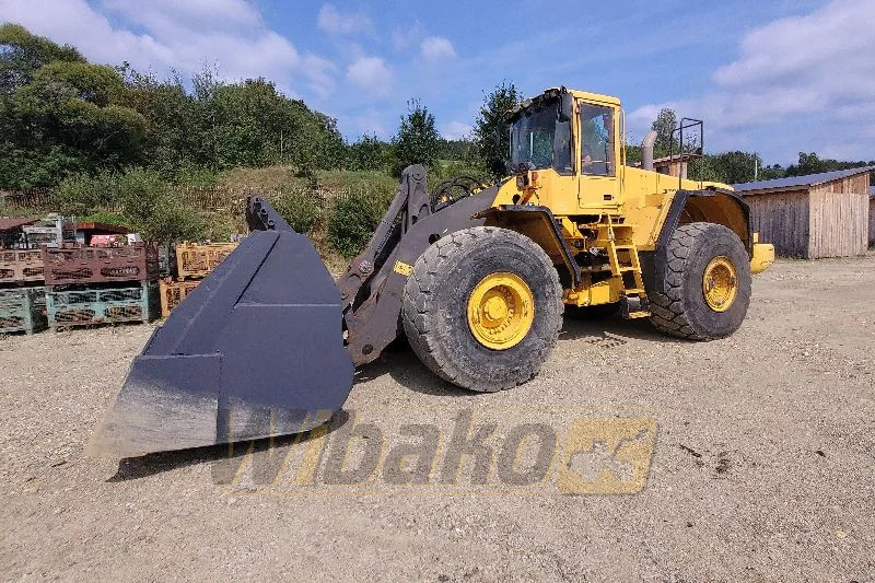 Volvo L220E - Wheel loader: picture 1 Volvo L220E - Wheel loader: picture 1