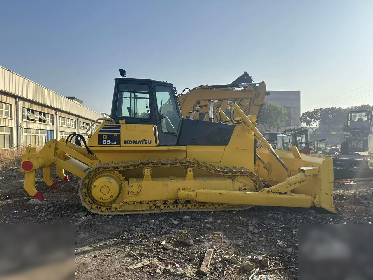 KOMATSU D85EX-18 - Bulldozer: picture 1 KOMATSU D85EX-18 - Bulldozer: picture 1