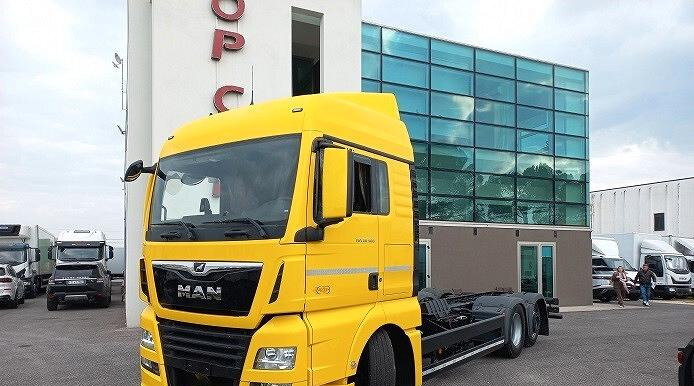 MAN TGX 26.500 MOTRICE 3 ASSI TELAIO EURO 6 2019 - Cab chassis truck: picture 1 MAN TGX 26.500 MOTRICE 3 ASSI TELAIO EURO 6 2019 - Cab chassis truck: picture 1