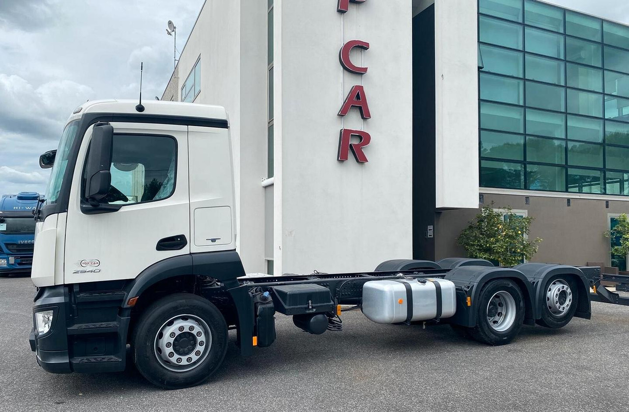 Cab chassis truck MERCEDES ANTOS 25.40 MOTRICE 3 ASSI TELAIO: picture 7 Cab chassis truck MERCEDES ANTOS 25.40 MOTRICE 3 ASSI TELAIO: picture 7