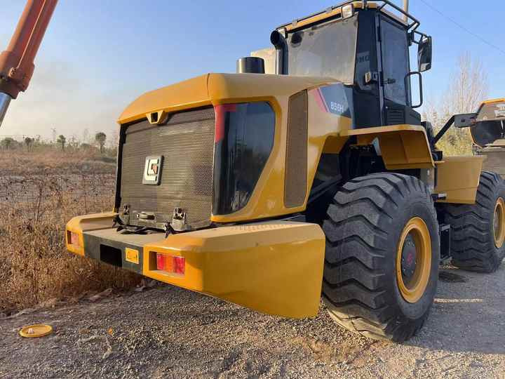 Leasing of  China Famous Brand LiuGong Medium-sized Wheel Loader LiuGong 856N Loader for Earthmoving, Mining, Construction for Sale [ Copy ] China Famous Brand LiuGong Medium-sized Wheel Loader LiuGong 856N Loader for Earthmoving, Mining, Construction for Sale [ Copy ]: picture 6