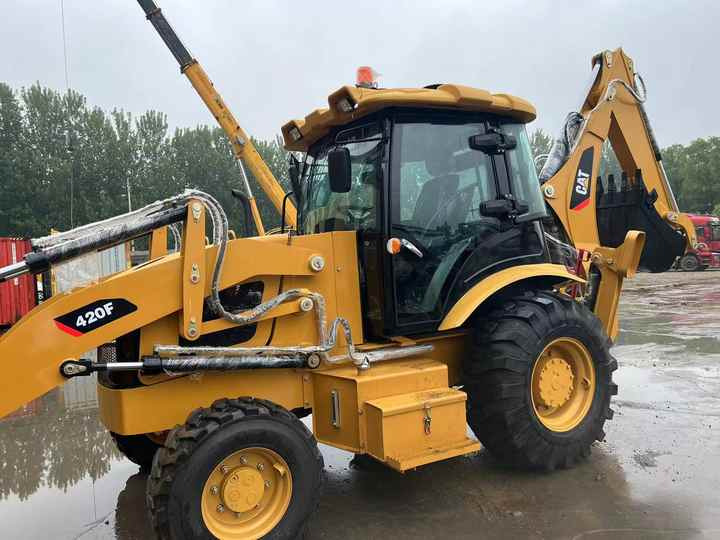 Used Wheel Loader CAT420F Caterpillar 420F Construction Machinery Mini Wheel Skid Steer Loader in Stock - Backhoe loader: picture 2 Used Wheel Loader CAT420F Caterpillar 420F Construction Machinery Mini Wheel Skid Steer Loader in Stock - Backhoe loader: picture 2