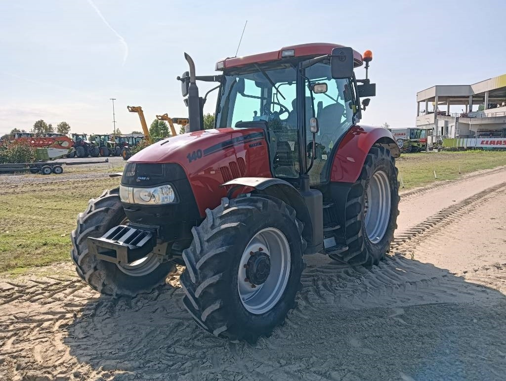 Case IH Maxxum 140 - Farm tractor: picture 3 Case IH Maxxum 140 - Farm tractor: picture 3