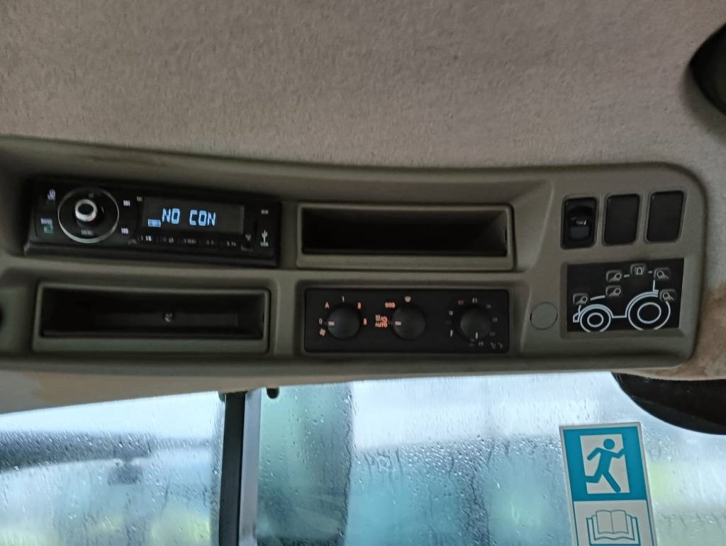 Farm tractor Case Optum 270: picture 9