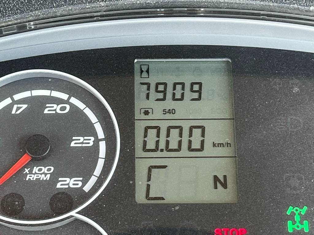 Claas Arion 420  - Farm tractor: picture 4 Claas Arion 420  - Farm tractor: picture 4