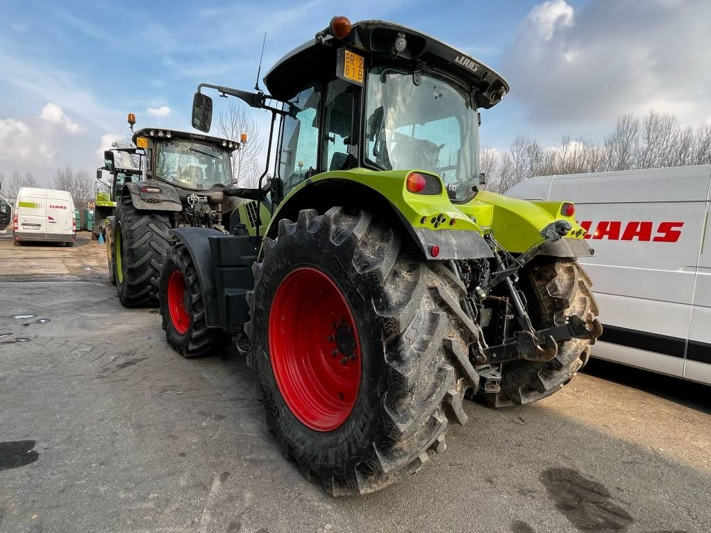 Claas Arion 650 - Farm tractor: picture 2 Claas Arion 650 - Farm tractor: picture 2