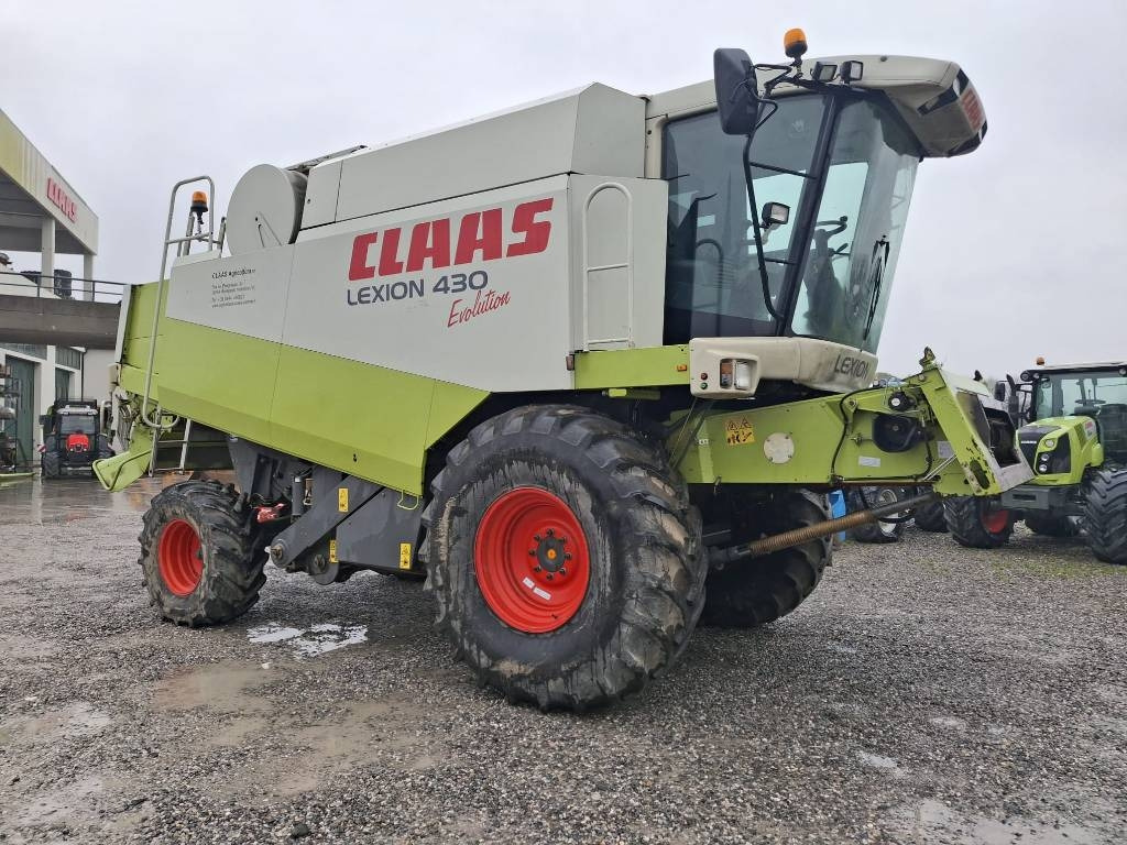 Claas LEXION 430 EVOLUTION - Combine harvester: picture 1 Claas LEXION 430 EVOLUTION - Combine harvester: picture 1