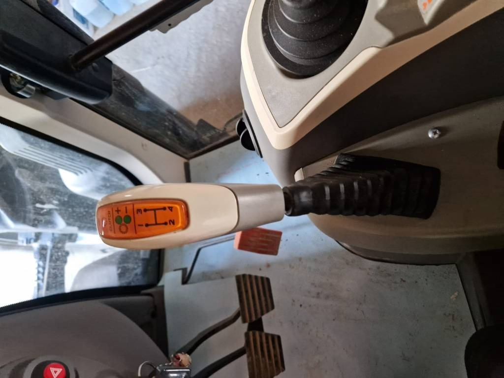 Landini 6-130 C STD - Farm tractor: picture 4 Landini 6-130 C STD - Farm tractor: picture 4