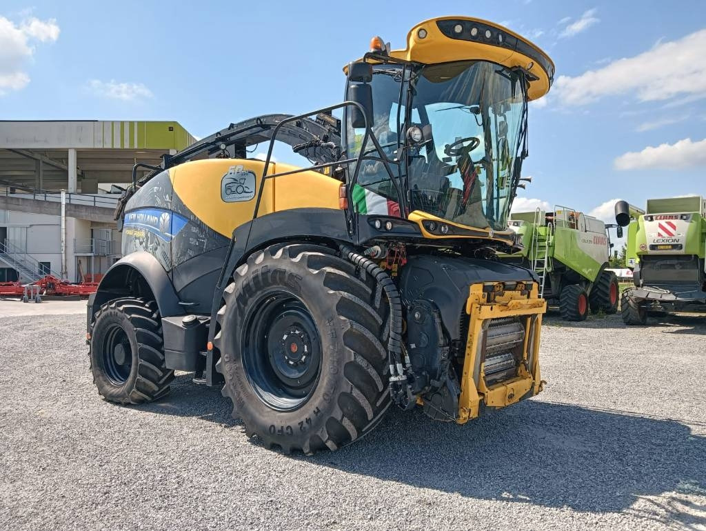 New Holland FR 650  - Forage harvester: picture 1 New Holland FR 650  - Forage harvester: picture 1