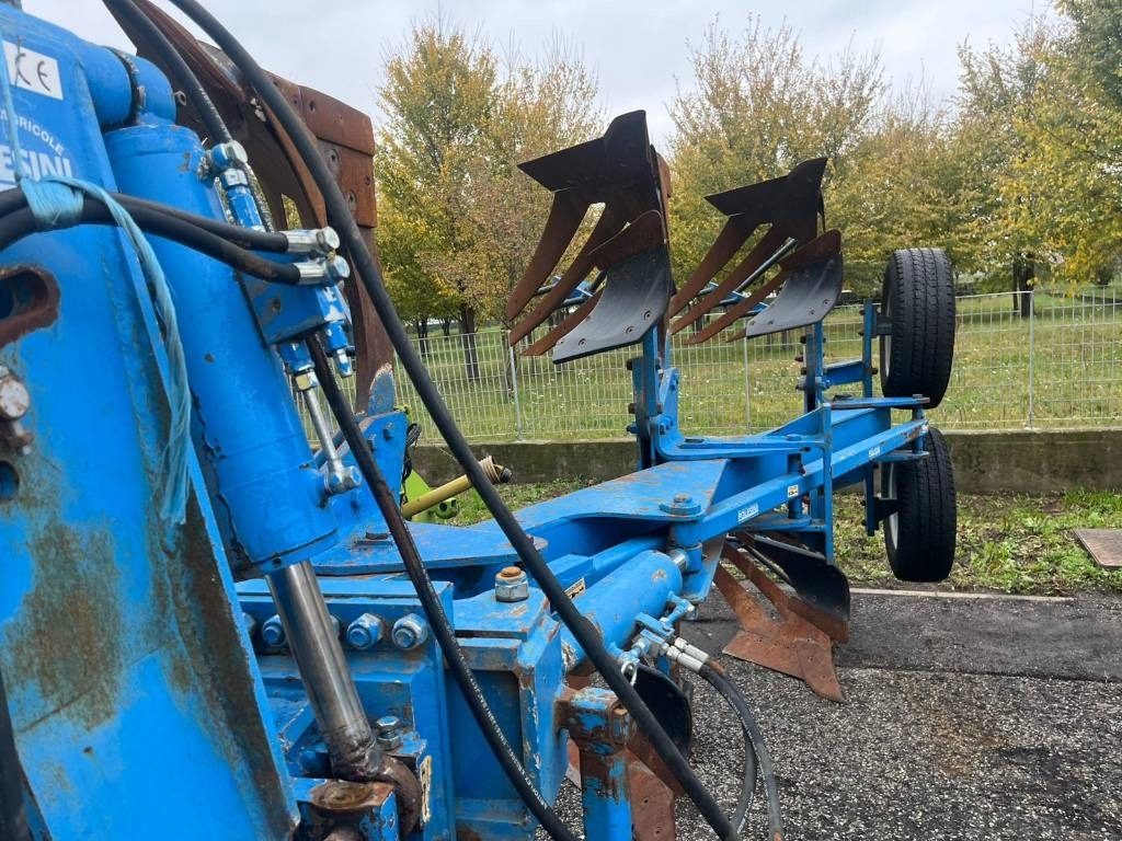 Polesini TRIVOMERE TRV6 - Plow: picture 3 Polesini TRIVOMERE TRV6 - Plow: picture 3