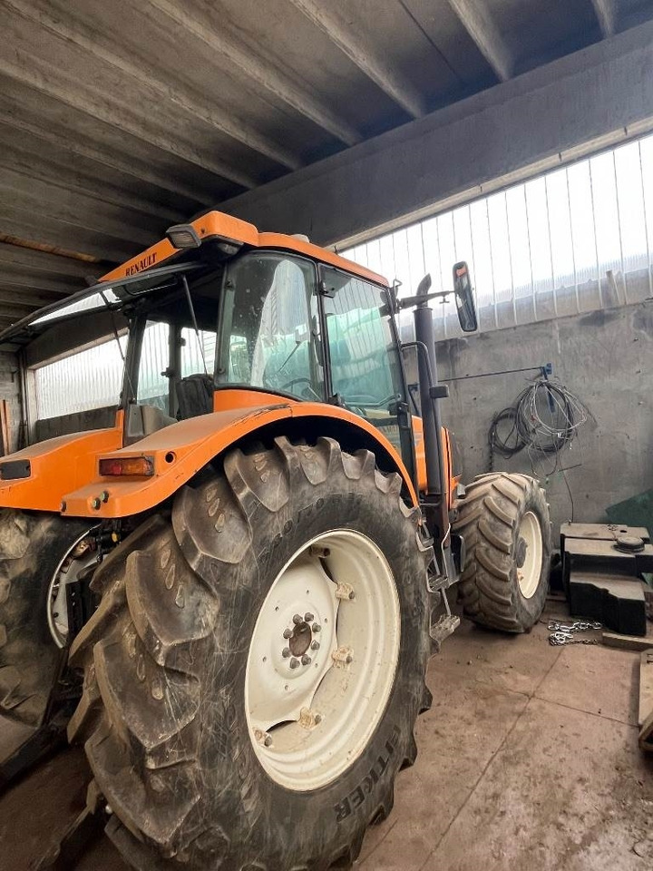 Renault Ares 640 RZ - Farm tractor: picture 5 Renault Ares 640 RZ - Farm tractor: picture 5