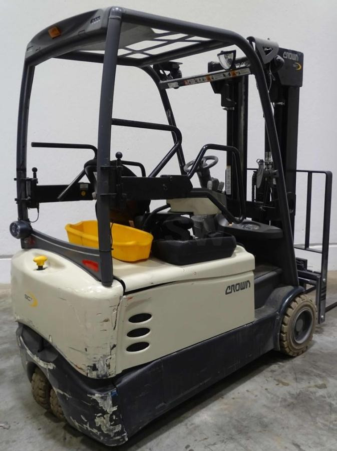 Crown - Electric forklift: picture 2 Crown - Electric forklift: picture 2