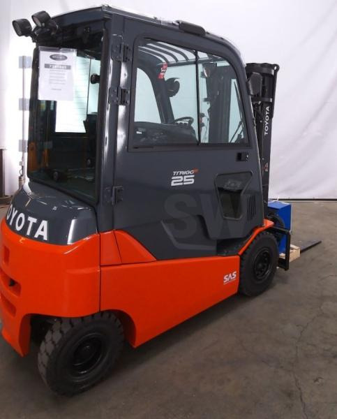 Toyota - Electric forklift: picture 2 Toyota - Electric forklift: picture 2