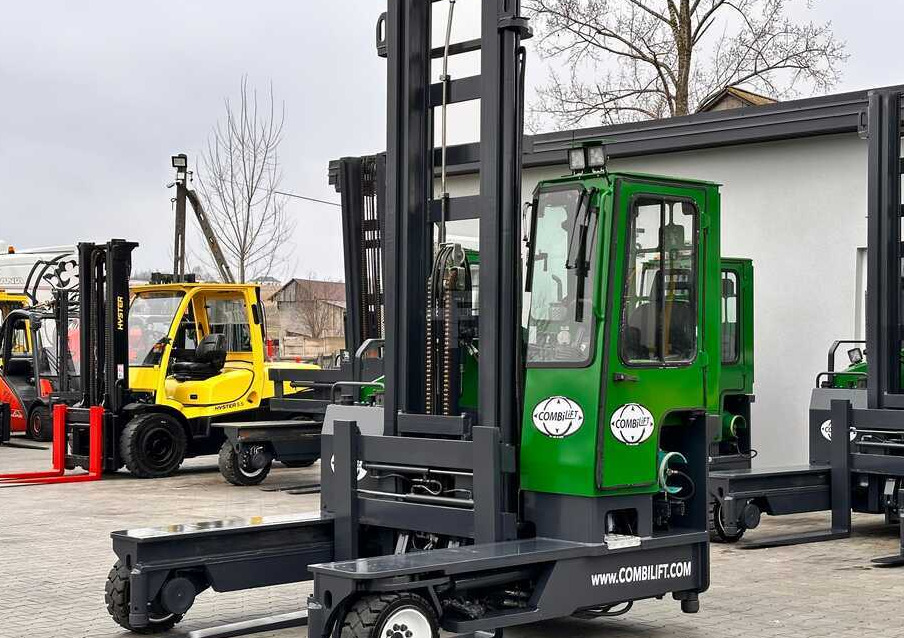Combilift C4000 / LPG / DUPLEX / LIFTING HEIGHT 550CM / FREE LIFT / LIKE NEW - 4-way reach truck: picture 1 Combilift C4000 / LPG / DUPLEX / LIFTING HEIGHT 550CM / FREE LIFT / LIKE NEW - 4-way reach truck: picture 1