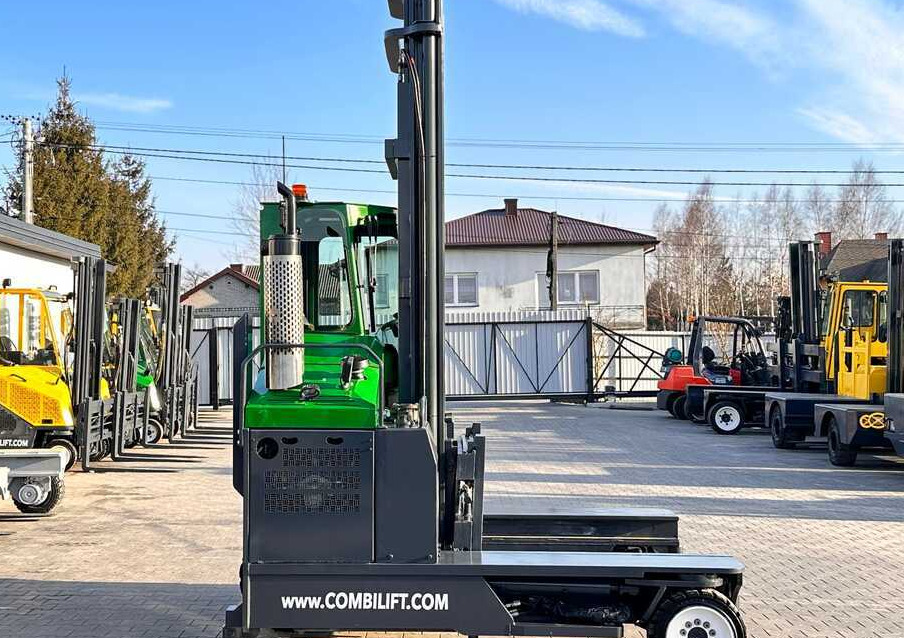 Combilift C4000 / LPG / DUPLEX / LIFTING HEIGHT 550CM / FREE LIFT / LIKE NEW - 4-way reach truck: picture 5 Combilift C4000 / LPG / DUPLEX / LIFTING HEIGHT 550CM / FREE LIFT / LIKE NEW - 4-way reach truck: picture 5