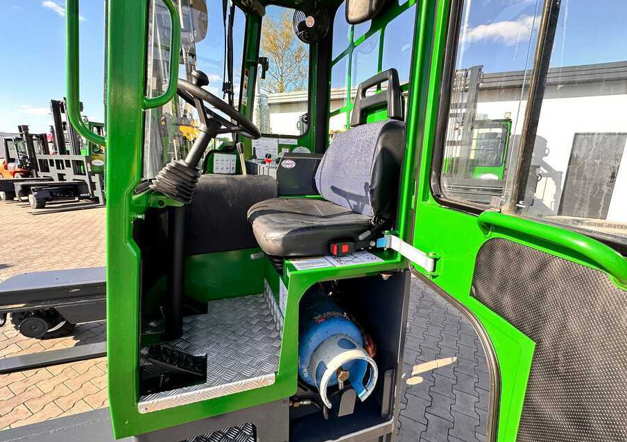 4-way reach truck Combilift C4000 / TRIPLEX / 4900MM / GAS / FREE LIFT / FORK SIDE SHIFT / LIKE NEW: picture 12
