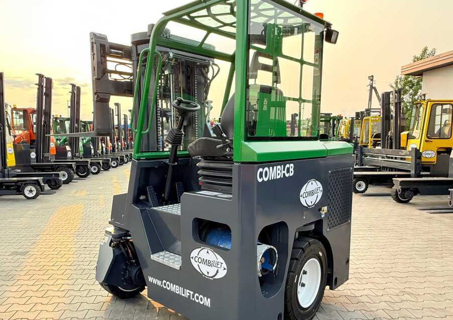 4-way reach truck Combilift C4000CB / TRIPLEX - 5200MM / LPG / FREE LIFT / FORK POSITIONER / FORK SIDESHIFT / HEIGHT 2450MM / LIKE NEW: picture 28
