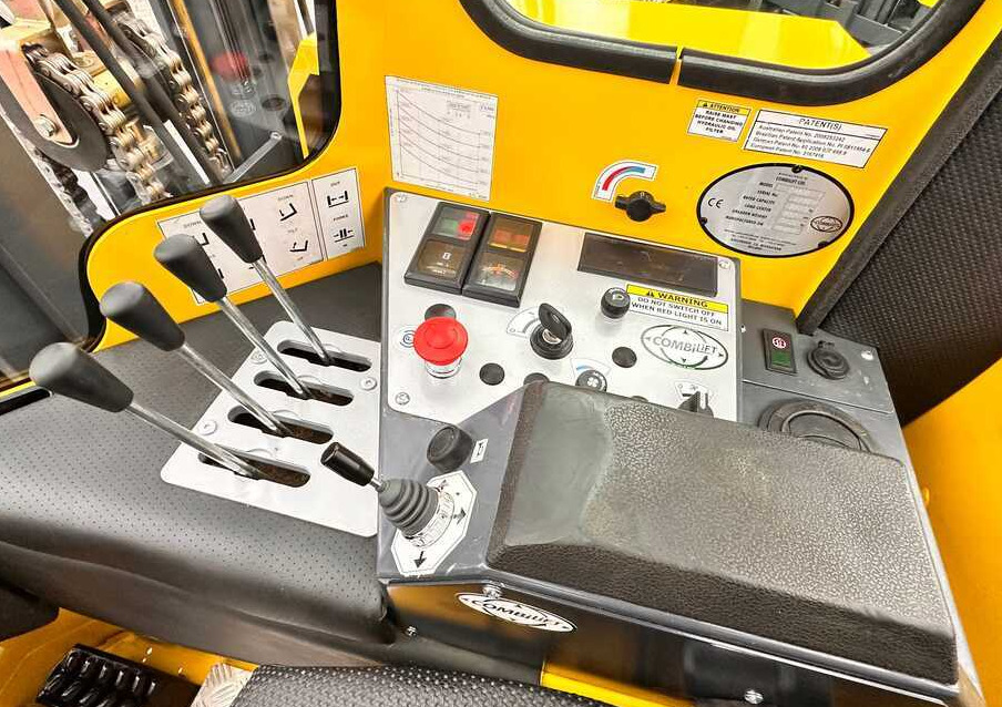 4-way reach truck Combilift C4500 / DUPLEX / 4050MM / DIESEL / WIDE POSITIONER / FREE LIFT / SIDESHIFT / LIKE NEW: picture 18