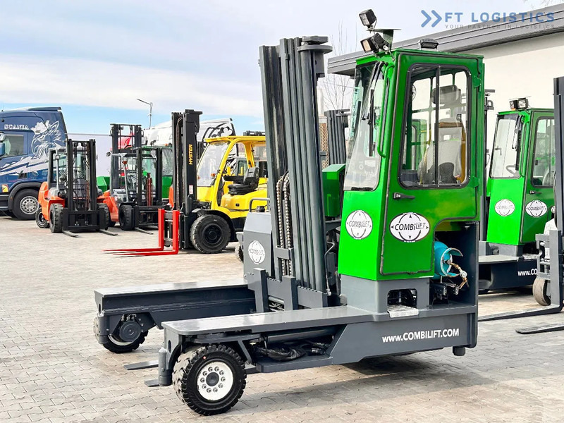 Combilift C4500 / LPG / TRIPLEX / 5500MM / FREE LIFT / HYDRAULIC FORK SHIFT / Like New C4500 / LPG / TRIPLEX / 5500MM / FREE LIFT / HYDRAU - 4-way reach truck: picture 2 Combilift C4500 / LPG / TRIPLEX / 5500MM / FREE LIFT / HYDRAULIC FORK SHIFT / Like New C4500 / LPG / TRIPLEX / 5500MM / FREE LIFT / HYDRAU - 4-way reach truck: picture 2