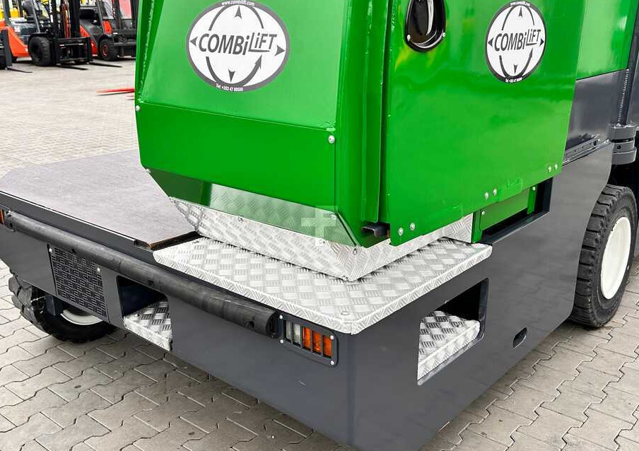 Combilift C5000SL / DIESEL / 4500MM / DUPLEX / CABIN / PLATFORMS / LIKE NEW - Side loader: picture 3 Combilift C5000SL / DIESEL / 4500MM / DUPLEX / CABIN / PLATFORMS / LIKE NEW - Side loader: picture 3