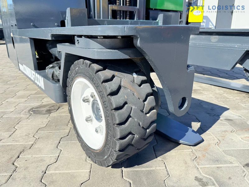 Combilift COMBILIFT C3000 – DUPLEX 4100mm – Year 2013 – 4041 hours – DIESEL – FREE LIFT – FORK POSITIONER – SIDE SHIFT – 1150mm FORKS – CO - 4-way reach truck: picture 3 Combilift COMBILIFT C3000 – DUPLEX 4100mm – Year 2013 – 4041 hours – DIESEL – FREE LIFT – FORK POSITIONER – SIDE SHIFT – 1150mm FORKS – CO - 4-way reach truck: picture 3