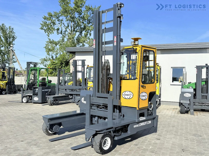 Combilift FOUR-WAY MULTIDIRECTIONAL FORKLIFT / C4000 / DUPLEX - 5500MM / FREE-LIFT / FORKS POSITIONER / LIKE-NEW FOUR-WAY MULTIDIRECTIONAL - 4-way reach truck: picture 1 Combilift FOUR-WAY MULTIDIRECTIONAL FORKLIFT / C4000 / DUPLEX - 5500MM / FREE-LIFT / FORKS POSITIONER / LIKE-NEW FOUR-WAY MULTIDIRECTIONAL - 4-way reach truck: picture 1