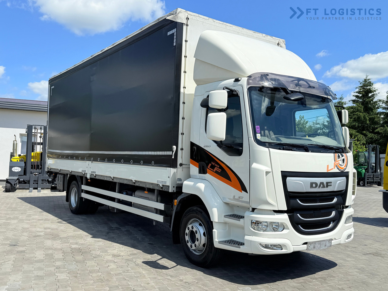 New Curtainsider truck DAF LF 260 FA / AUTOMATIC / 9,255 kg PAYLOAD / 4x2 / 18 PALLETS / TAIL LIFT / SIDE BOARDS / EXCELLENT CONDITION! [ Copy ]: picture 8