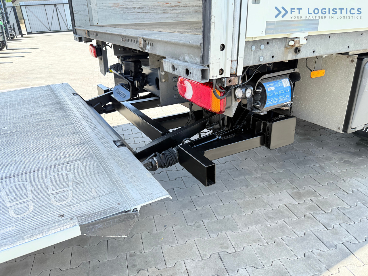New Curtainsider truck DAF LF 260 FA / AUTOMATIC / 9,255 kg PAYLOAD / 4x2 / 18 PALLETS / TAIL LIFT / SIDE BOARDS / EXCELLENT CONDITION! [ Copy ]: picture 38