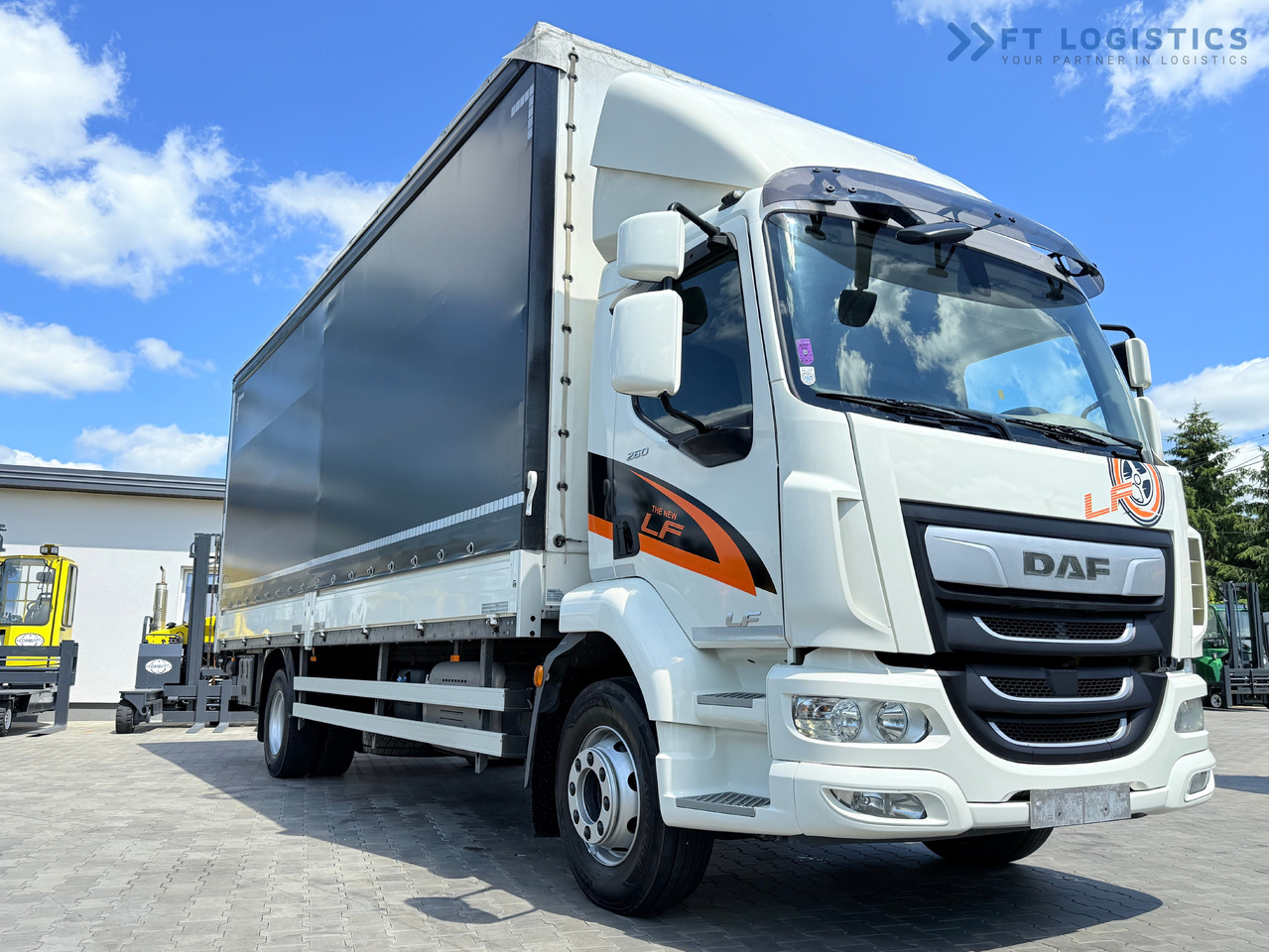 New Curtainsider truck DAF LF 260 FA / AUTOMATIC / 9,255 kg PAYLOAD / 4x2 / 18 PALLETS / TAIL LIFT / SIDE BOARDS / EXCELLENT CONDITION! [ Copy ]: picture 9