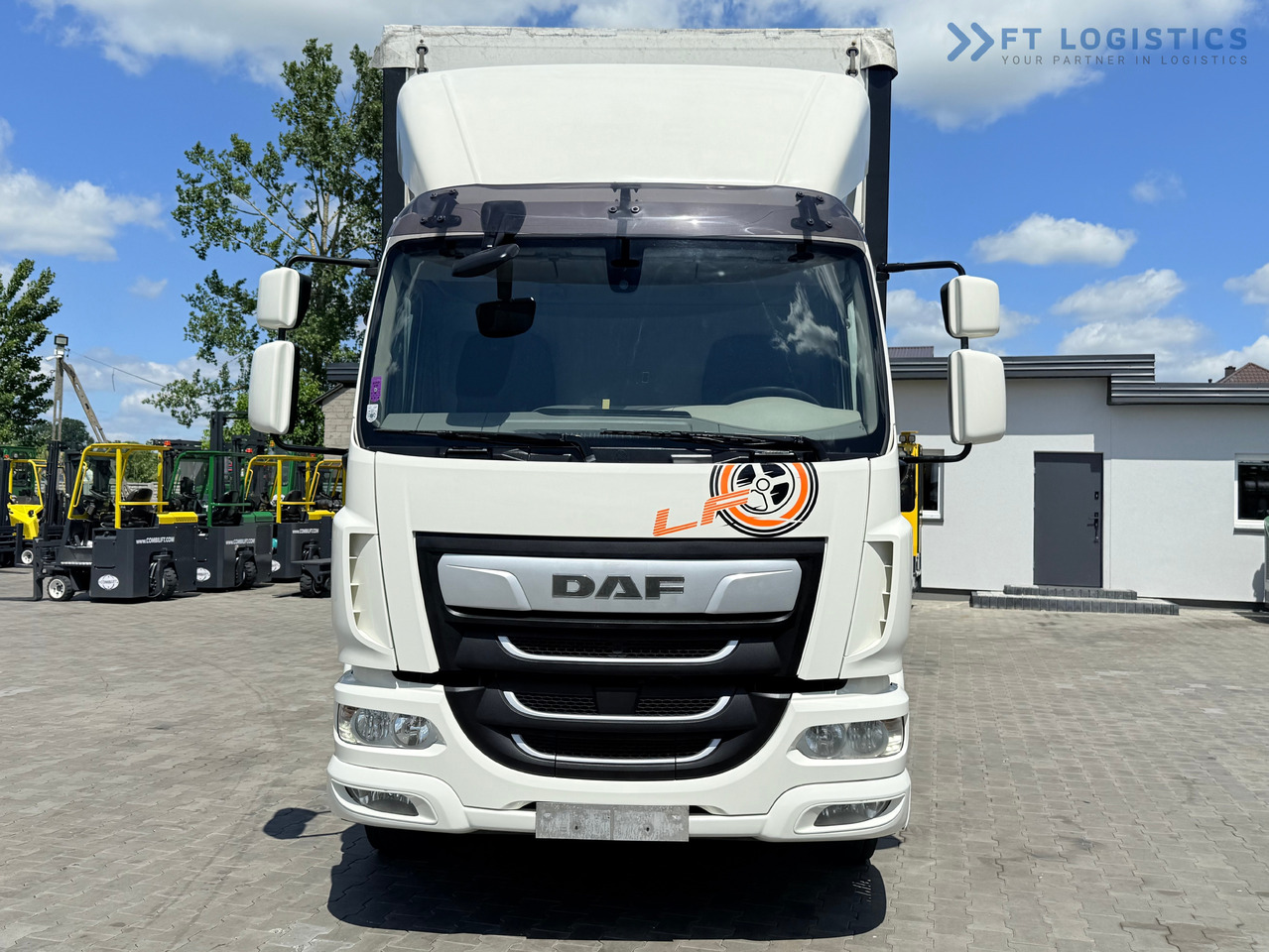 New Curtainsider truck DAF LF 260 FA / AUTOMATIC / 9,255 kg PAYLOAD / 4x2 / 18 PALLETS / TAIL LIFT / SIDE BOARDS / EXCELLENT CONDITION! [ Copy ]: picture 7