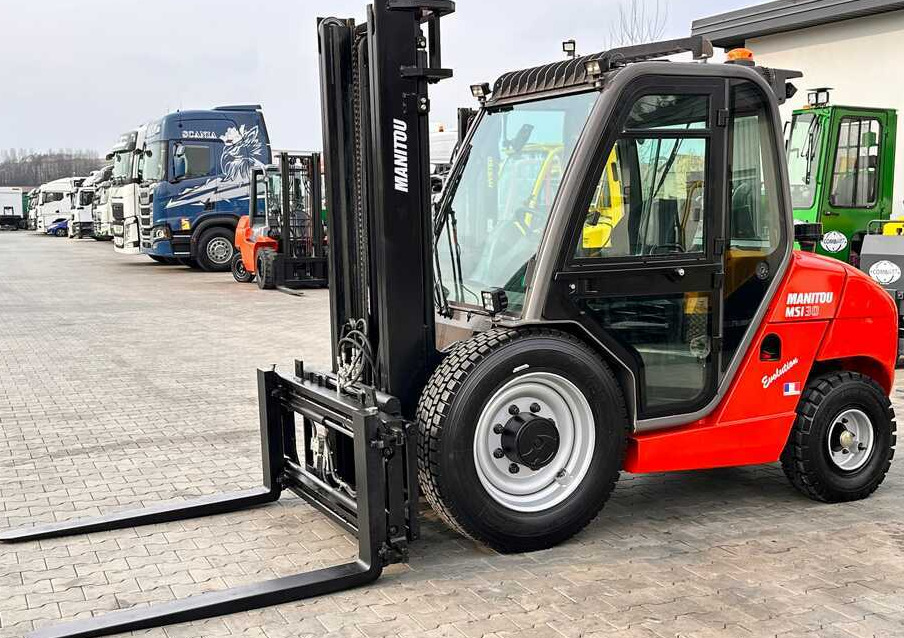 Manitou MSI30 / DIESEL / DUPLEX / 3400MM / CABIN / FORK POSITIONER / SIDE SHIFT / LIKE NEW - Rough terrain forklift: picture 1 Manitou MSI30 / DIESEL / DUPLEX / 3400MM / CABIN / FORK POSITIONER / SIDE SHIFT / LIKE NEW - Rough terrain forklift: picture 1