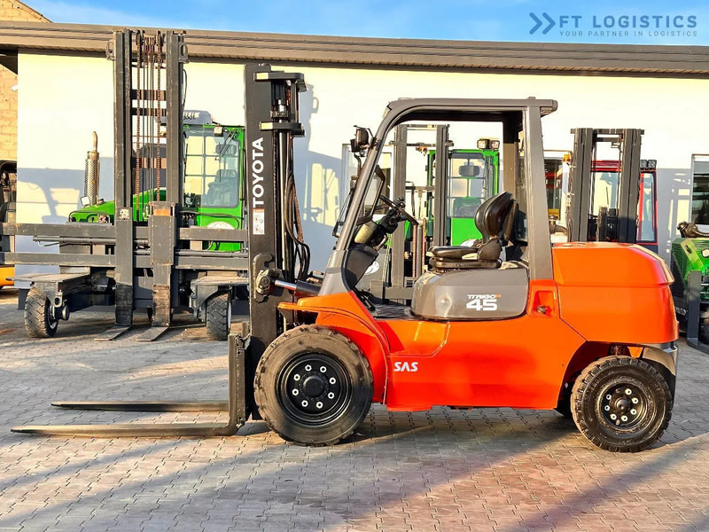 Toyota 42-4FD40 / DIESEL / 4500KG / DUPLEX / FORKS 1400MM / WELL-MAINTAINED 42-4FD40 / DIESEL / 4500KG / DUPLEX / FORKS 1400MM / WELL-M - Diesel forklift: picture 4 Toyota 42-4FD40 / DIESEL / 4500KG / DUPLEX / FORKS 1400MM / WELL-MAINTAINED 42-4FD40 / DIESEL / 4500KG / DUPLEX / FORKS 1400MM / WELL-M - Diesel forklift: picture 4