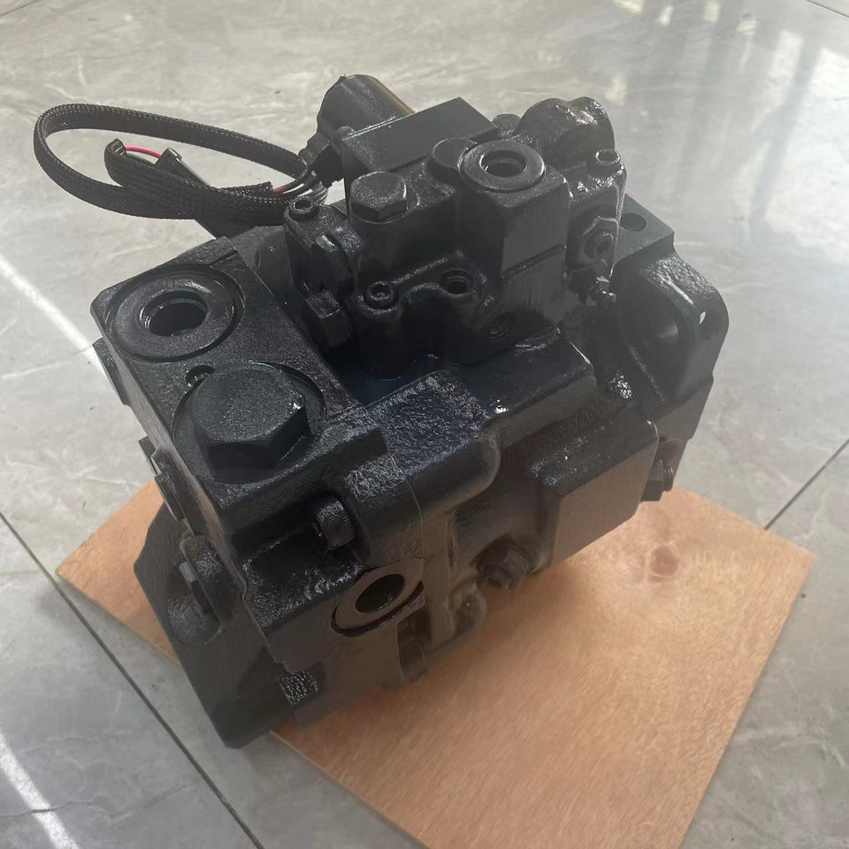 KOMATSU 708-1S-00240 - Attachment for Bulldozer: picture 5 KOMATSU 708-1S-00240 - Attachment for Bulldozer: picture 5
