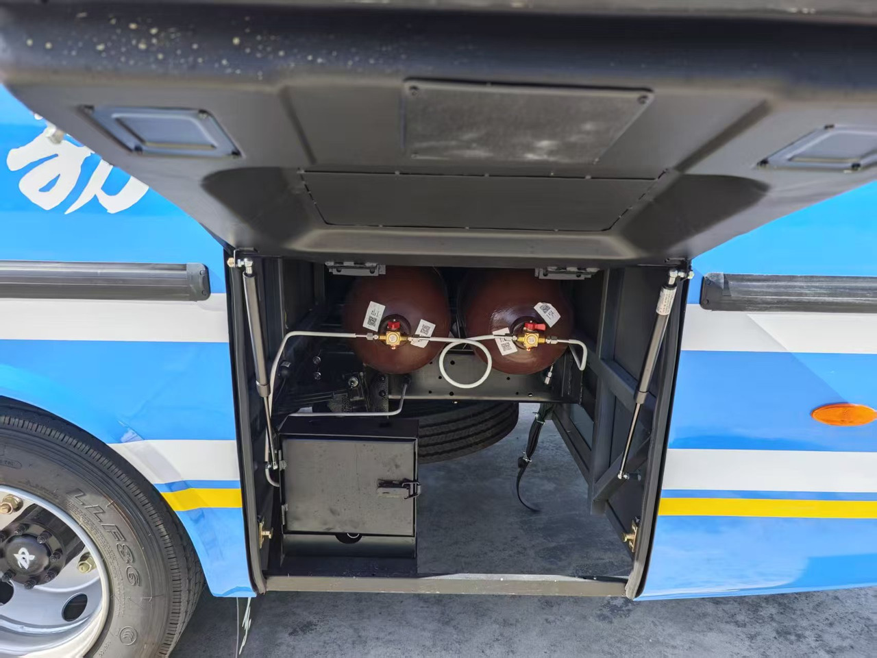 New Coach DONGFENG CNG  30 seats: picture 6