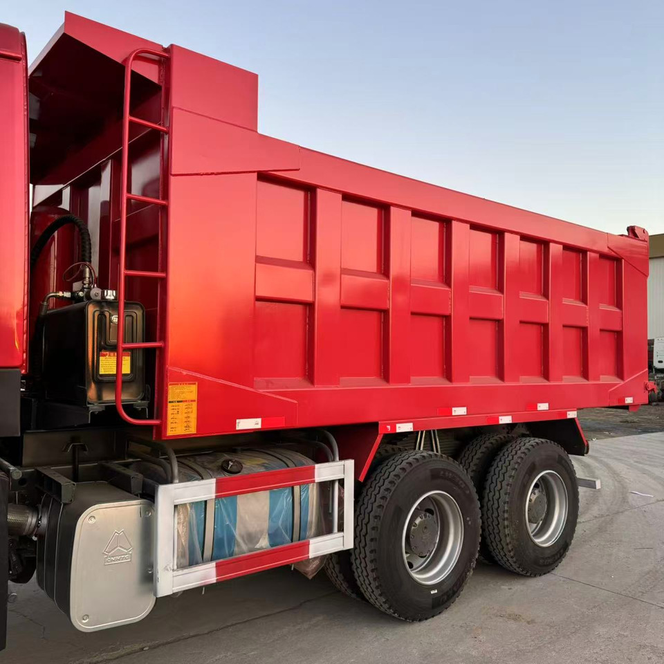 HOWO HOWO 371 6*4 dump truck - Tipper: picture 3 HOWO HOWO 371 6*4 dump truck - Tipper: picture 3