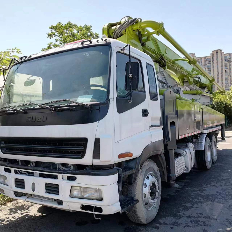 ISUZU 47 meters,6×4 - Mixer pump truck: picture 3 ISUZU 47 meters,6×4 - Mixer pump truck: picture 3