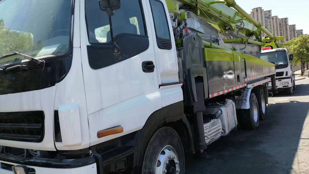 ISUZU 47 meters,6×4 - Mixer pump truck: picture 3 ISUZU 47 meters,6×4 - Mixer pump truck: picture 3