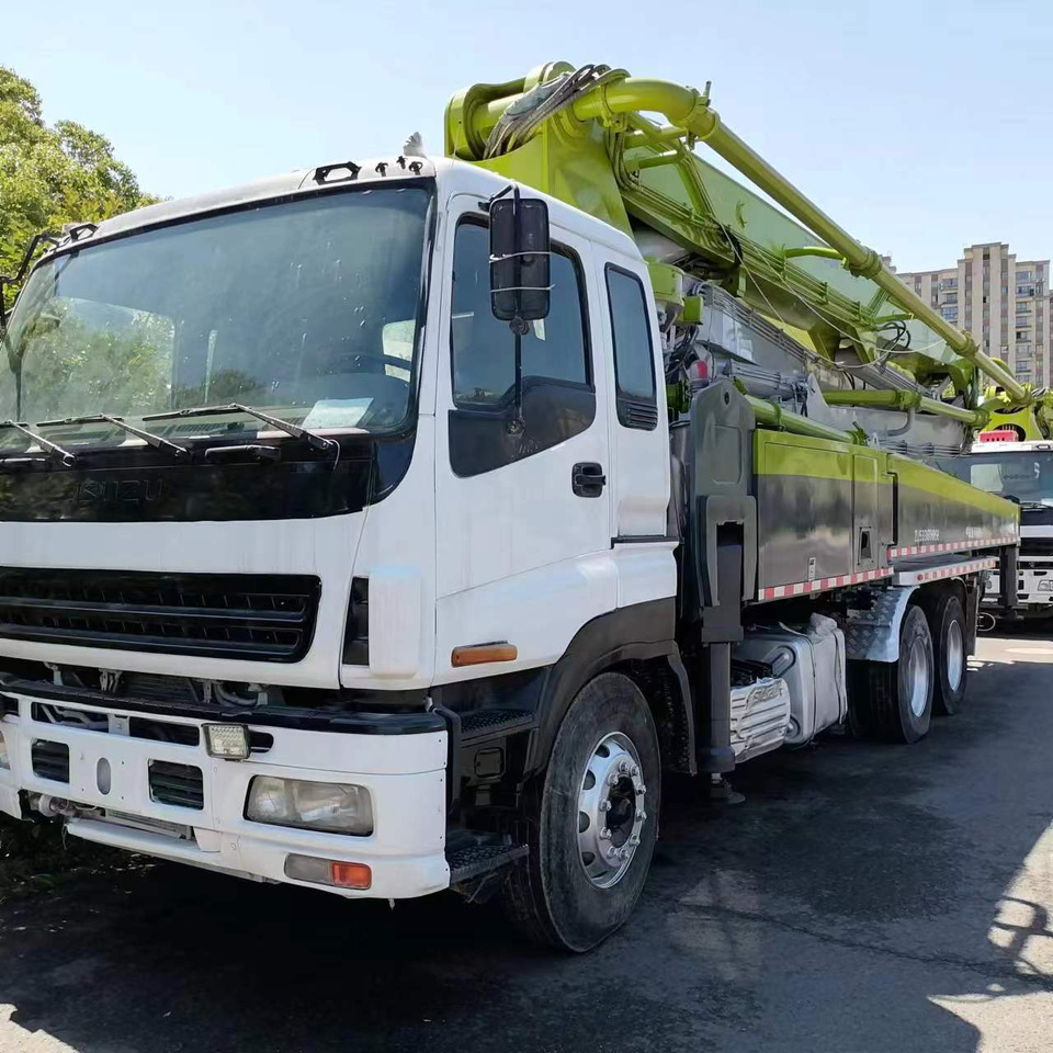 ISUZU 47 meters,6×4 - Mixer pump truck: picture 5 ISUZU 47 meters,6×4 - Mixer pump truck: picture 5
