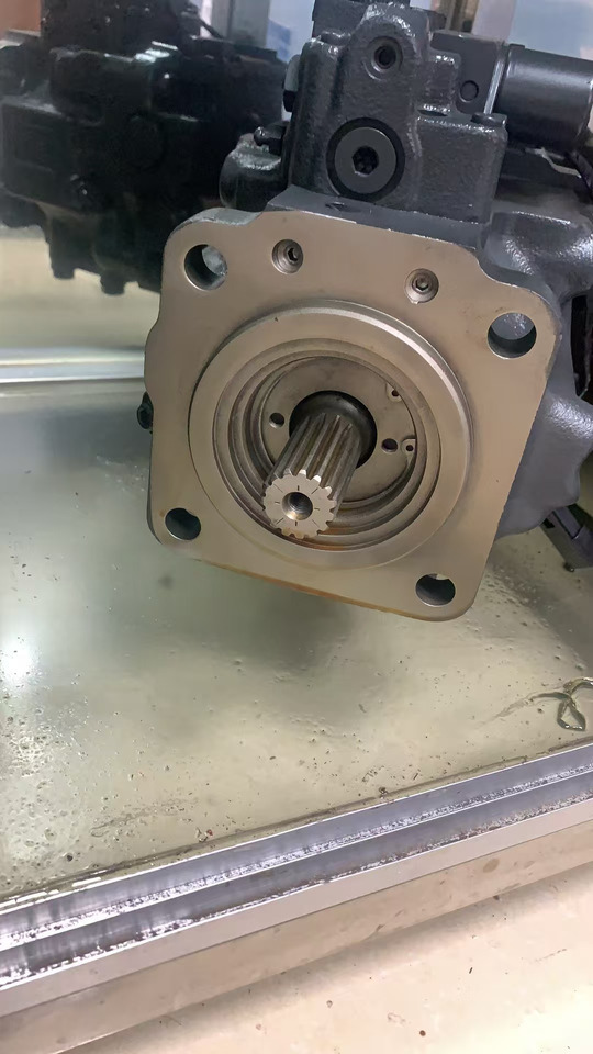 KOMATSU 708-1t-00431 - Hydraulic pump for Excavator: picture 1 KOMATSU 708-1t-00431 - Hydraulic pump for Excavator: picture 1