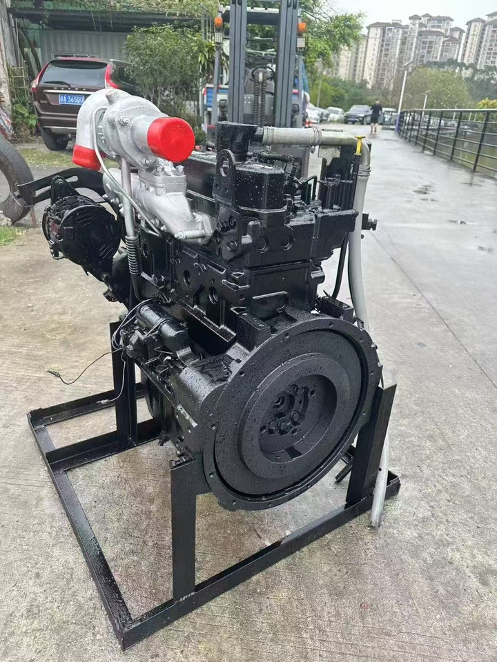 MITSUBISHI D04 - Engine for Excavator: picture 1 MITSUBISHI D04 - Engine for Excavator: picture 1