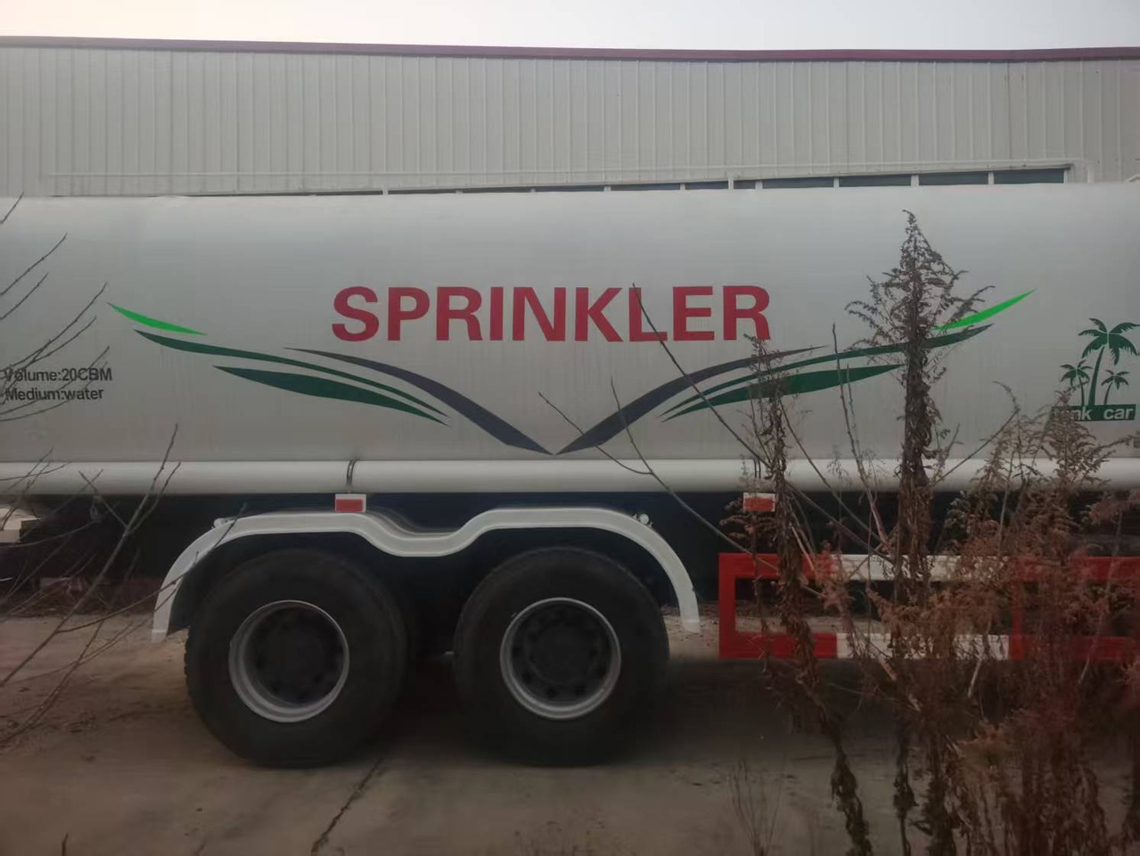 SINOTRUK HOWO 371HP,6×4,20 cubic - Tank truck: picture 5 SINOTRUK HOWO 371HP,6×4,20 cubic - Tank truck: picture 5