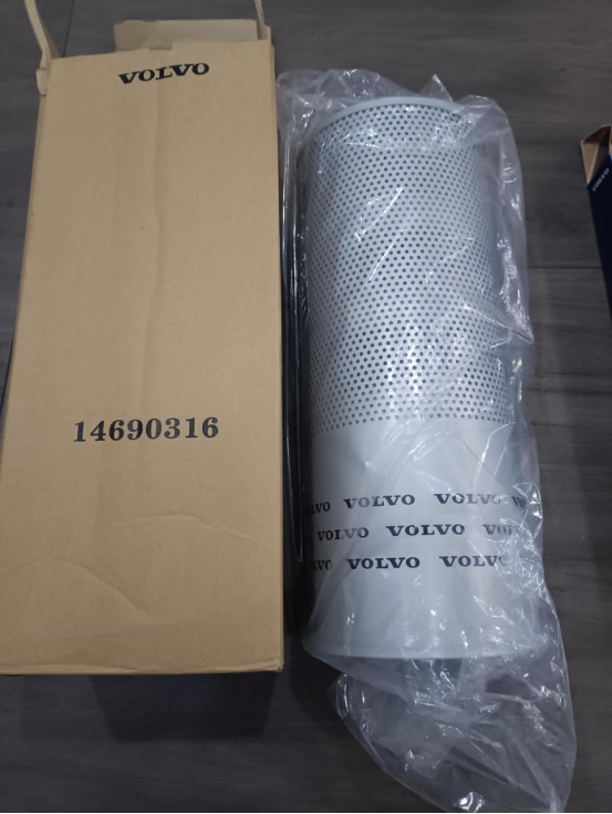 VOLVO 14690316 - Fuel filter for Excavator: picture 1 VOLVO 14690316 - Fuel filter for Excavator: picture 1