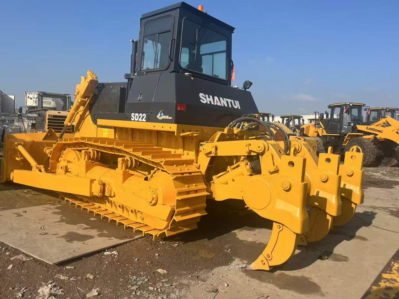 BULLDOZER China Brand Bulldozer Shantui SD22 Used Bulldozer Low Price Bulldozer Market Machinery and Equipment for Sale - Bulldozer: picture 2 BULLDOZER China Brand Bulldozer Shantui SD22 Used Bulldozer Low Price Bulldozer Market Machinery and Equipment for Sale - Bulldozer: picture 2