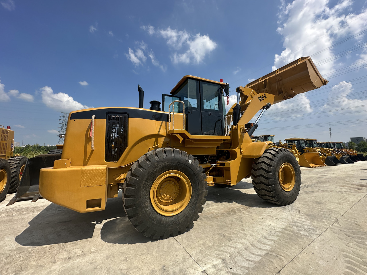 BACKHOE LOADER Used High Quality CAT 950G Wheel Loader on Hot Sale CAT in Stock for Sale - Construction machinery: picture 1 BACKHOE LOADER Used High Quality CAT 950G Wheel Loader on Hot Sale CAT in Stock for Sale - Construction machinery: picture 1